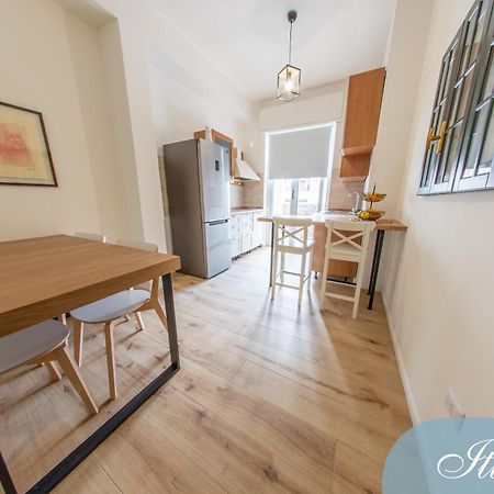 Domus Deianas Apartments Cagliari Bagian luar foto