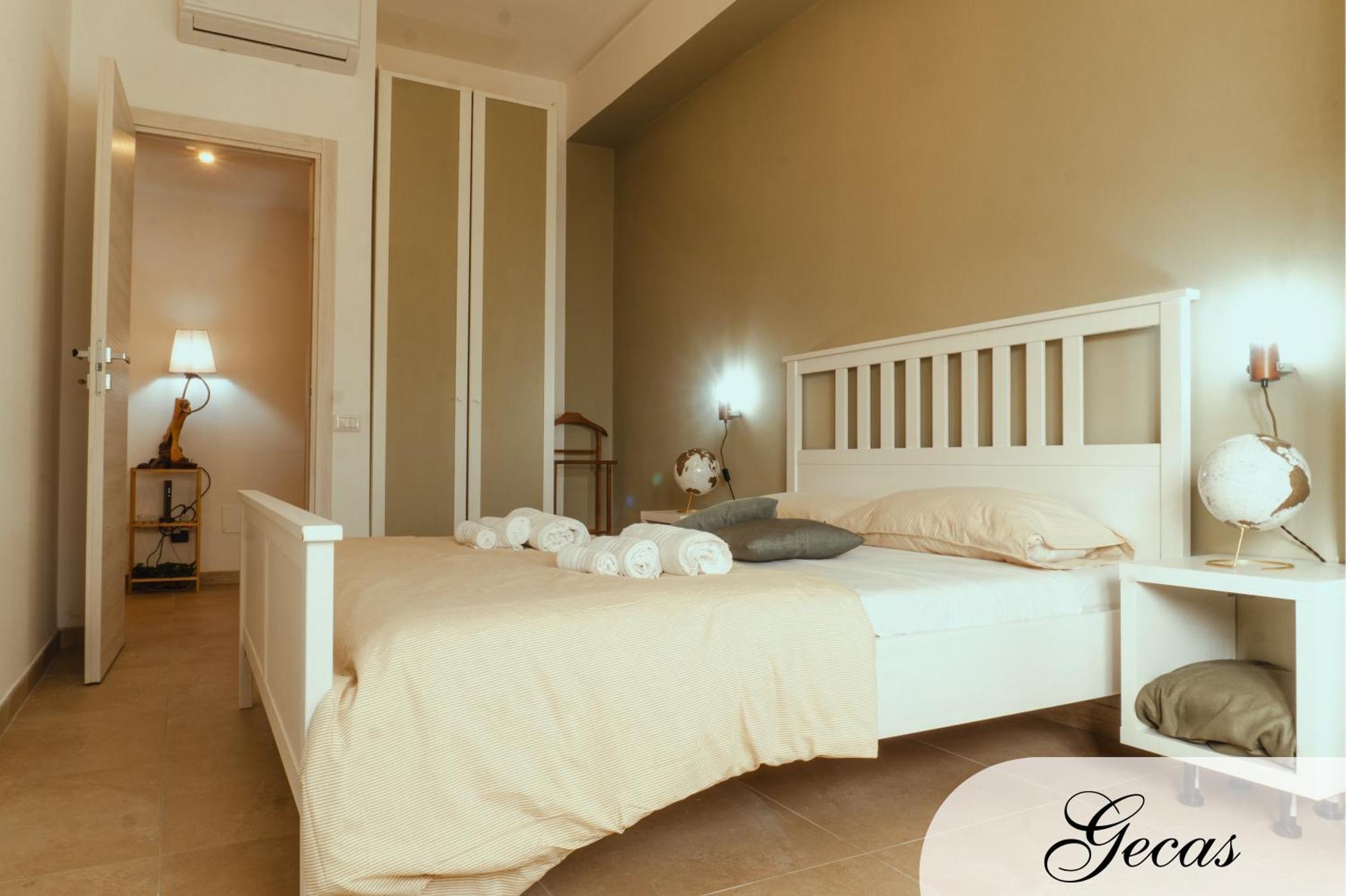 Domus Deianas Apartments Cagliari Bagian luar foto